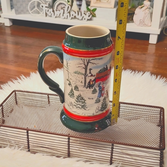 Vintage 1991 Budweiser “The Seasons Best” Holiday Beer Stein by Susan Sampson - Picture 5 of 8